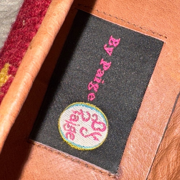 By Paige Needlepoint Fleur de Lis Maroon Gold Yellow Wool Loafer Size 7.5 - Picture 6 of 8